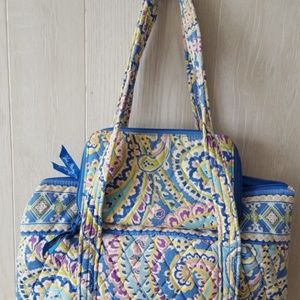 Vera Bradley Shoulder Bag... Perfect for Spring!